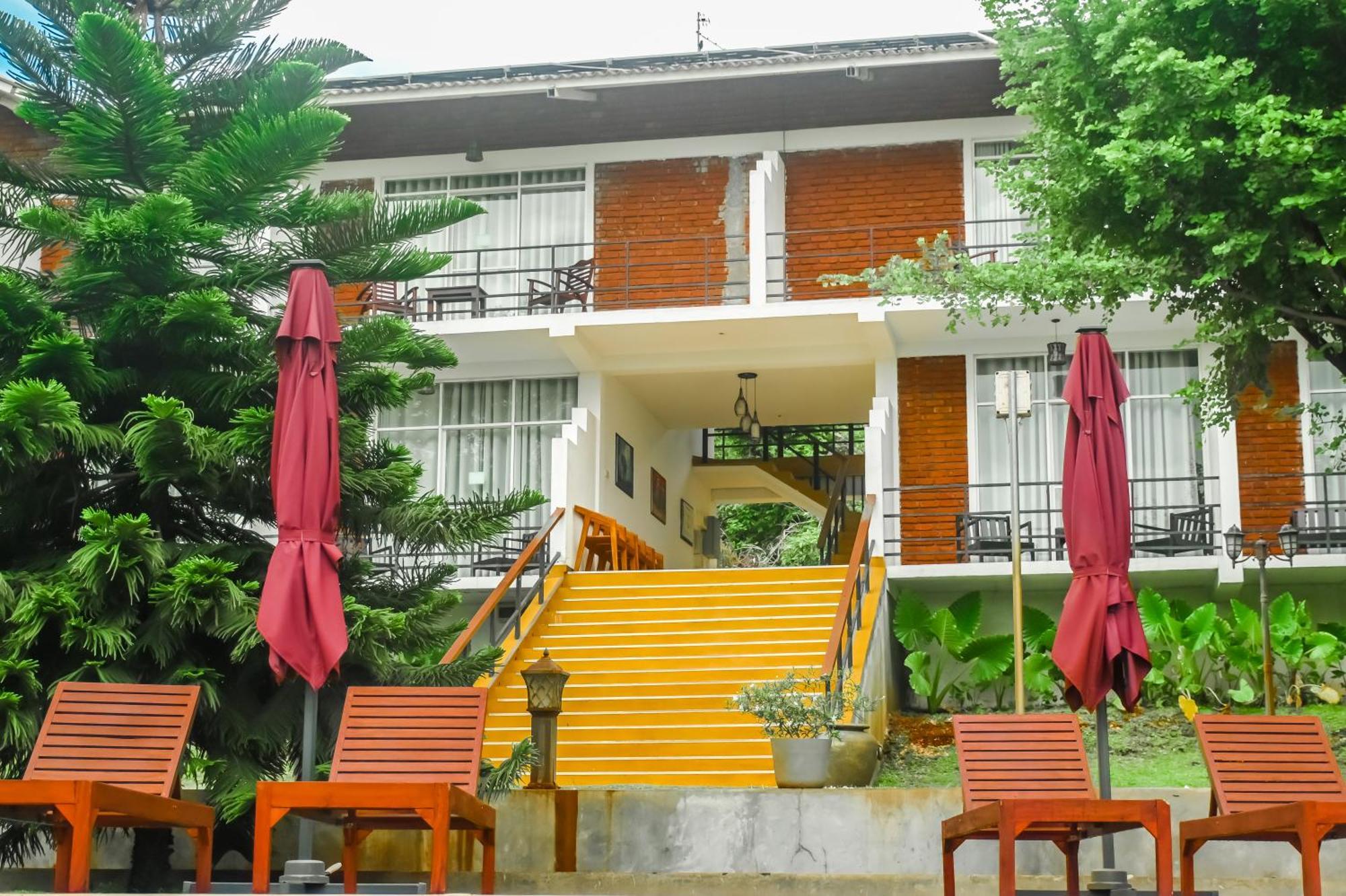 Agbo Hotel Polonnaruwa Exterior foto